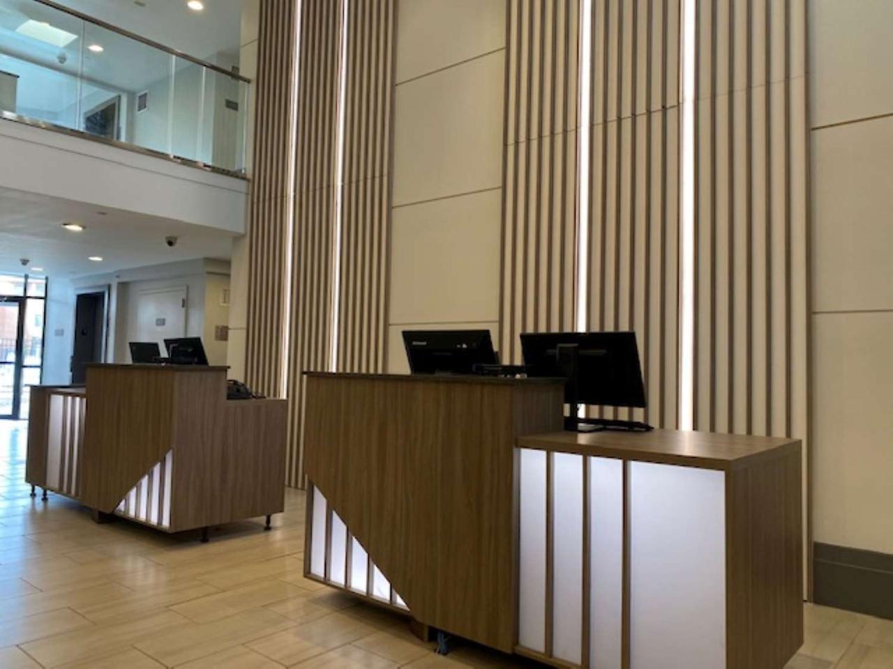 Best Western Premier Denver East Екстериор снимка