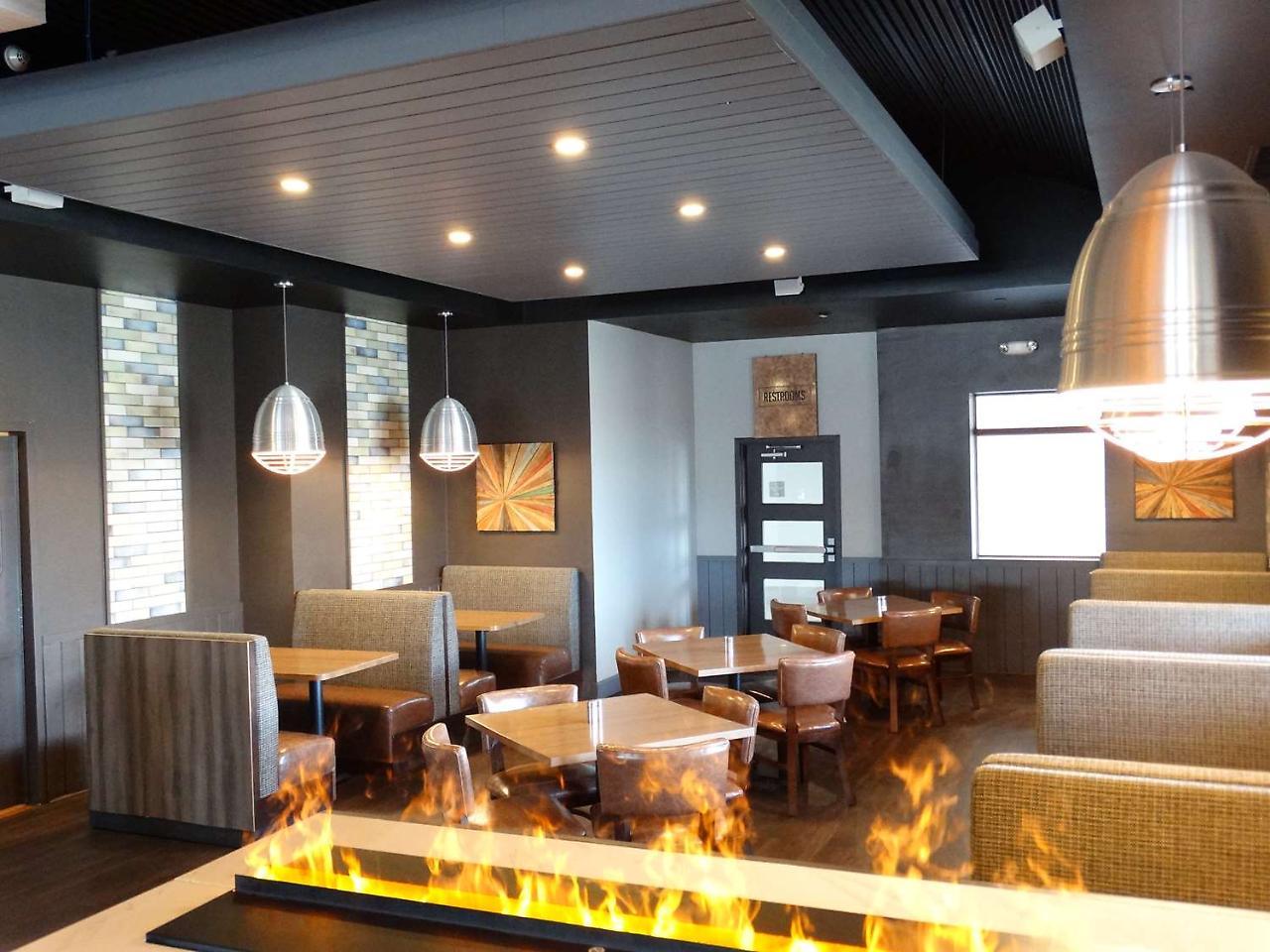 Best Western Premier Denver East Екстериор снимка