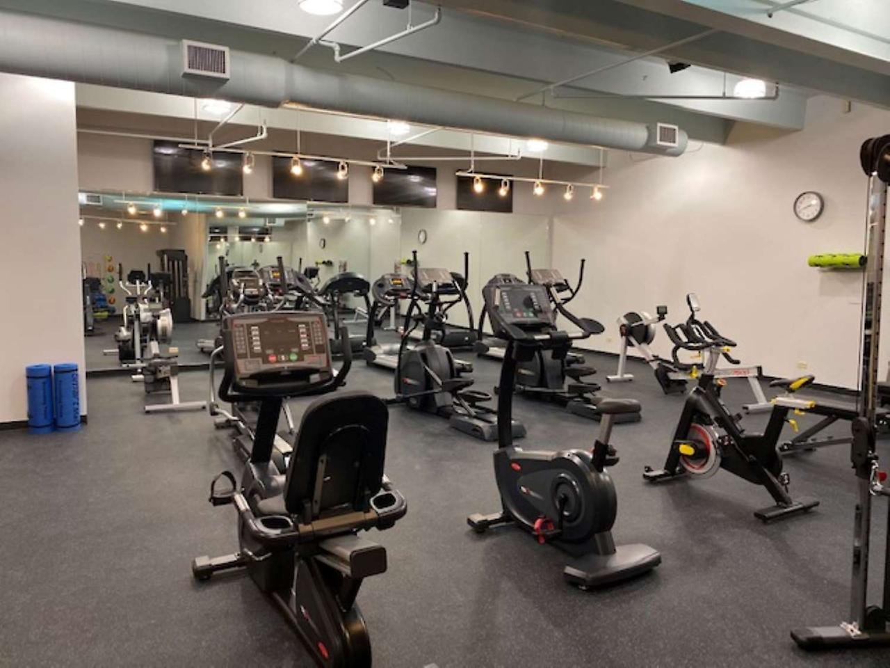 Best Western Premier Denver East Екстериор снимка