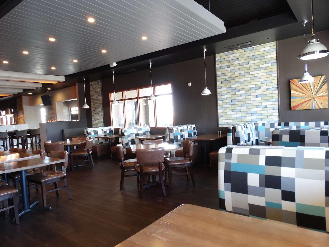 Best Western Premier Denver East Екстериор снимка